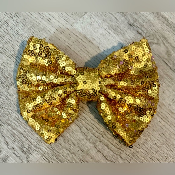 5 Piece ππππ Holiday Hair Bow Bundle. Super cute. Great Quality! - Picture 5 of 7